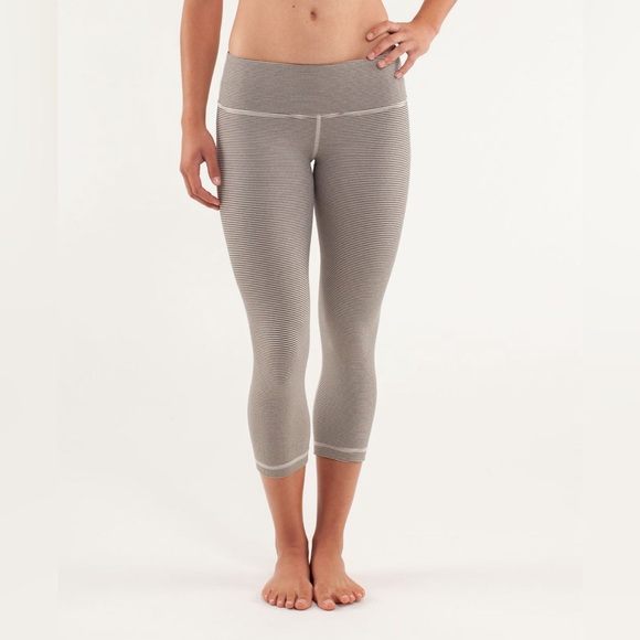 lululemon athletica Pants - 🦄(3/$10) Lululemon Wunder Under Crop Leggings Striped